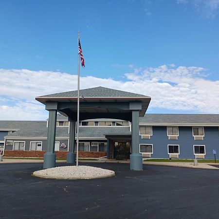 The Oasis Hotel & Bar Sheboygan Falls Экстерьер фото